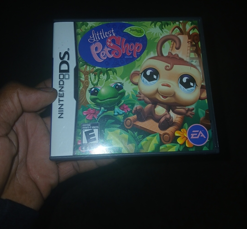 Nintendo Littlest Pet Shop Jungle Cover — Green & Brown Artwork